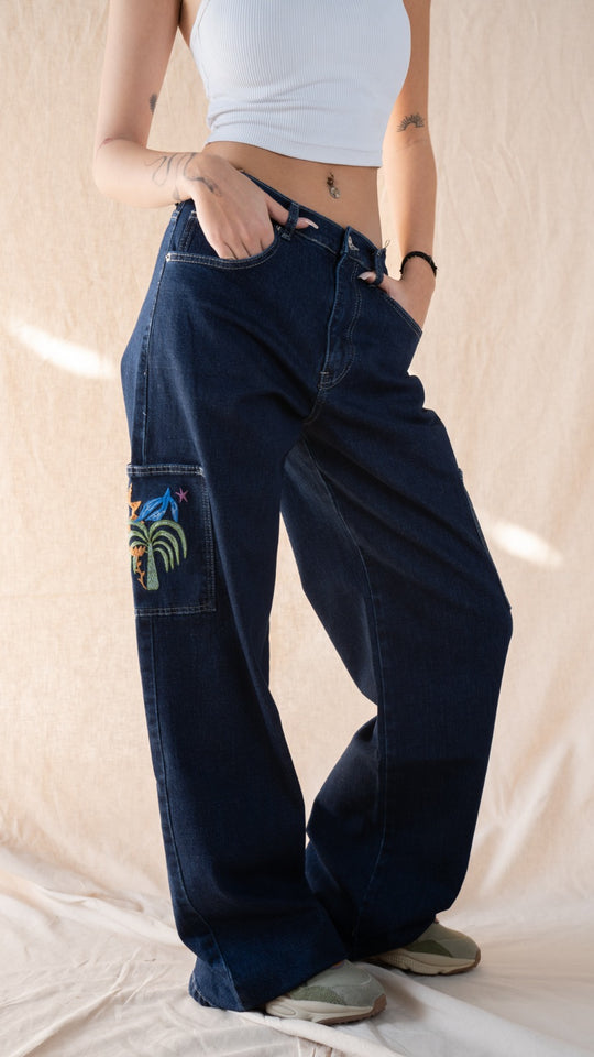 Pantalon en jean ample brodé